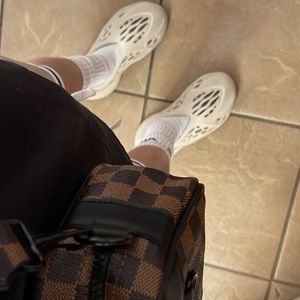 Meet your Posher, Khris